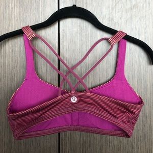 Lululemon sports bra